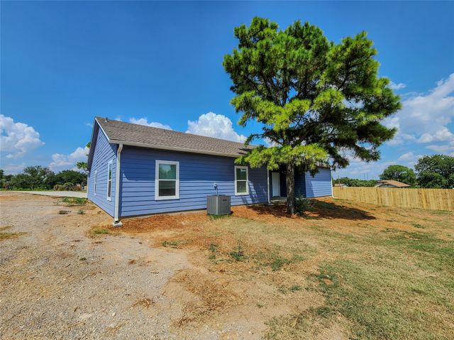 417 Katie Circle, Kennedale, TX 76060