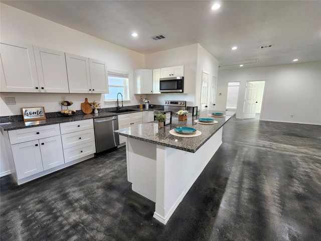 417 Katie Circle, Kennedale, TX 76060