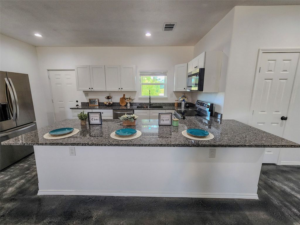 417 Katie Circle, Kennedale, TX 76060