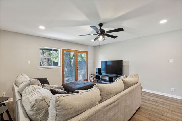 2312 Valleywood Drive, Carrollton, TX 75006