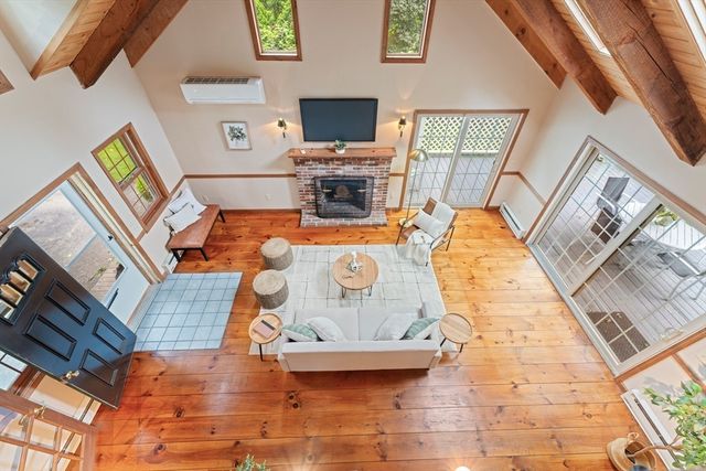 31 Tory Fort Ln, Worcester, MA 01602