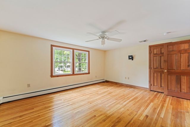 31 Tory Fort Ln, Worcester, MA 01602