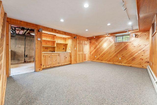 31 Tory Fort Ln, Worcester, MA 01602