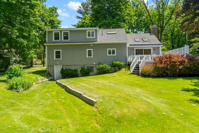 31 Tory Fort Ln, Worcester, MA 01602