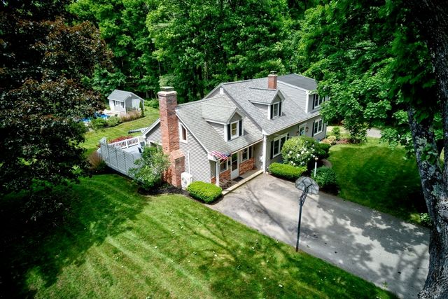 31 Tory Fort Ln, Worcester, MA 01602
