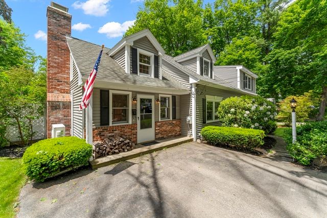 31 Tory Fort Ln, Worcester, MA 01602