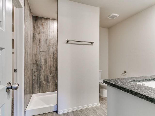 4616 Lincoln Landing, Harrah, OK 73045