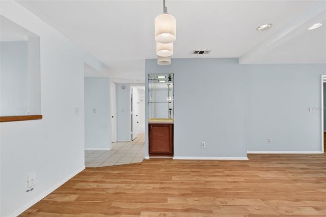 19029 US HIGHWAY 19 N 18F, Clearwater, FL 33764