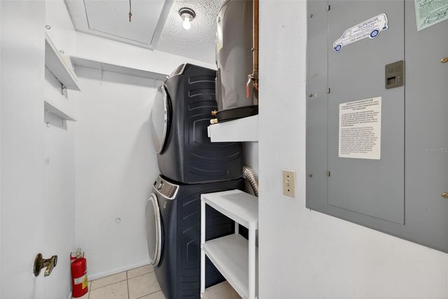 19029 US HIGHWAY 19 N 18F, Clearwater, FL 33764