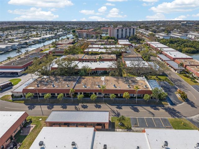 19029 US HIGHWAY 19 N 18F, Clearwater, FL 33764