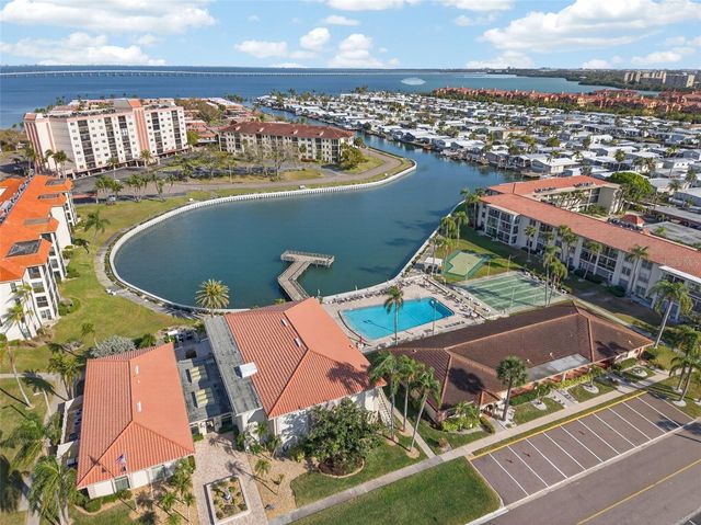 19029 US HIGHWAY 19 N 18F, Clearwater, FL 33764