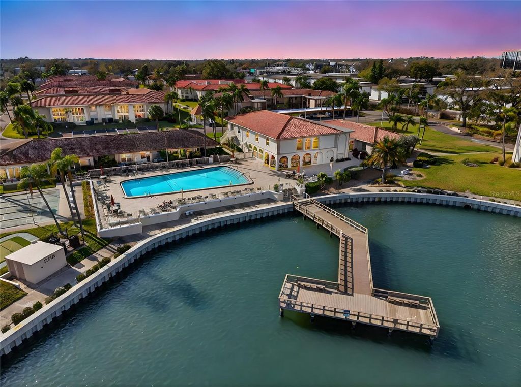 19029 US HIGHWAY 19 N 18F, Clearwater, FL 33764