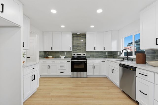 3178 Larchmont Ln, San Pablo, CA 94806