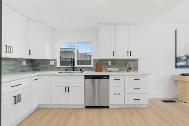 3178 Larchmont Ln, San Pablo, CA 94806