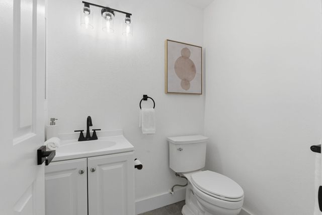 3178 Larchmont Ln, San Pablo, CA 94806