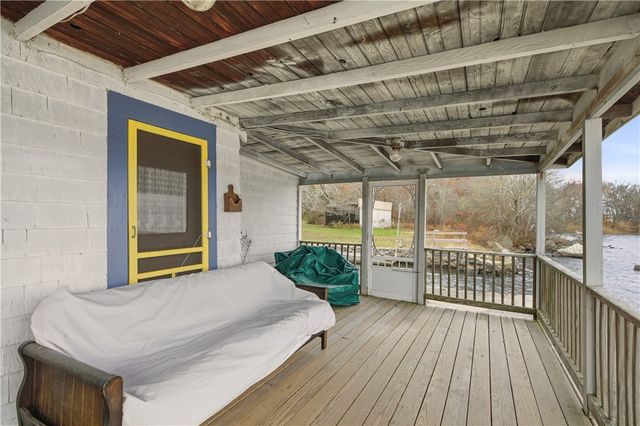 507 Stafford Road, Tiverton, RI 02878