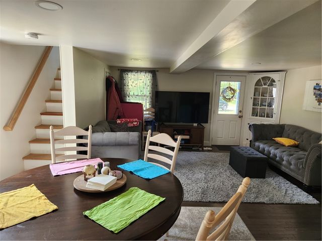 507 Stafford Road, Tiverton, RI 02878