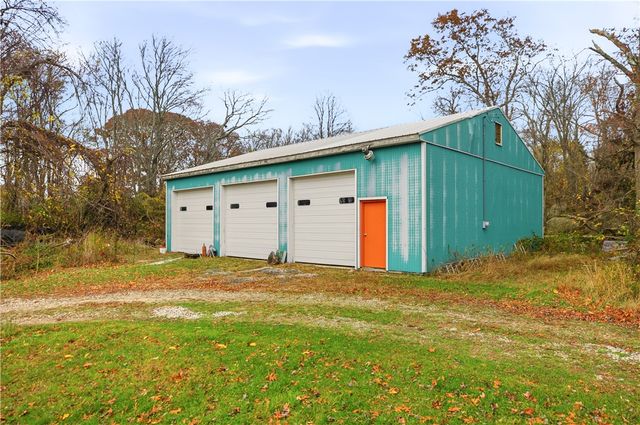 507 Stafford Road, Tiverton, RI 02878