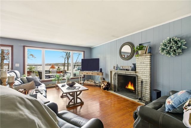 507 Stafford Road, Tiverton, RI 02878