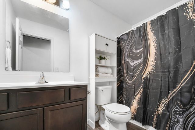 1015 Point Way, Lawton, MI 49065