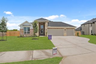 11607 Champions Forest Drive, Mont Belvieu, TX 77535