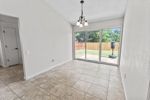 4609 Feathercrest Drive, Fort Worth, TX 76137