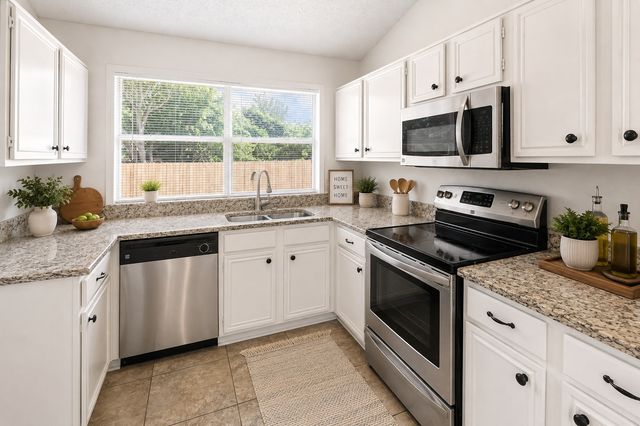 4609 Feathercrest Drive, Fort Worth, TX 76137