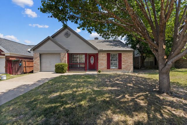 4609 Feathercrest Drive, Fort Worth, TX 76137