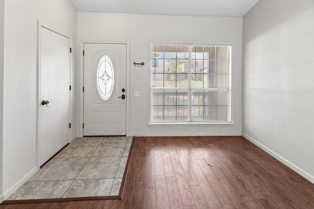 4609 Feathercrest Drive, Fort Worth, TX 76137