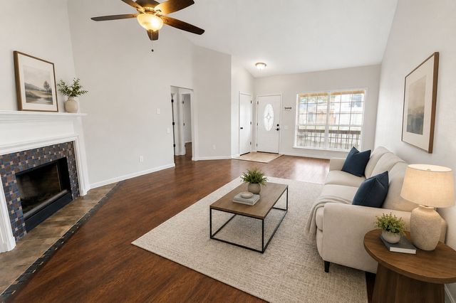 4609 Feathercrest Drive, Fort Worth, TX 76137