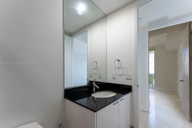15901 Collins Ave 2805, Sunny Isles Beach, FL 33160