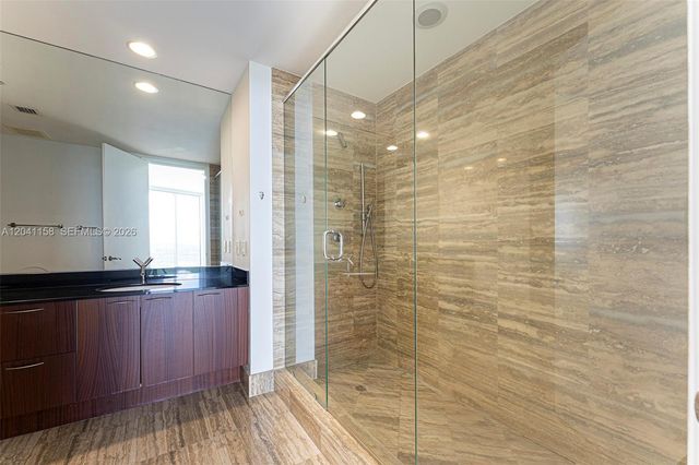 15901 Collins Ave 2805, Sunny Isles Beach, FL 33160