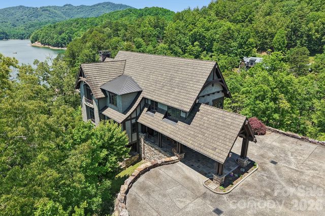 410 Lakewood Drive, Bryson City, NC 28713