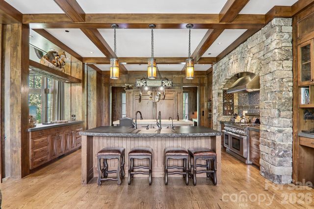 410 Lakewood Drive, Bryson City, NC 28713