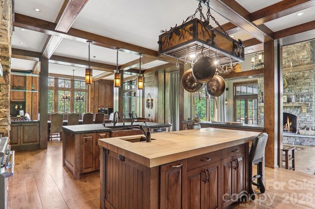 410 Lakewood Drive, Bryson City, NC 28713