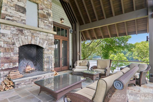 410 Lakewood Drive, Bryson City, NC 28713