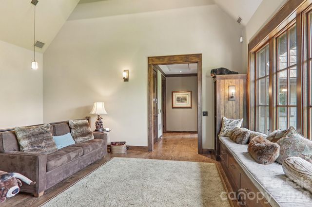 410 Lakewood Drive, Bryson City, NC 28713