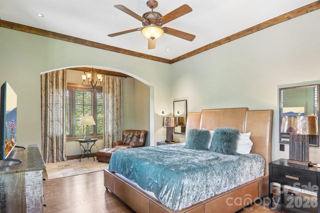 410 Lakewood Drive, Bryson City, NC 28713