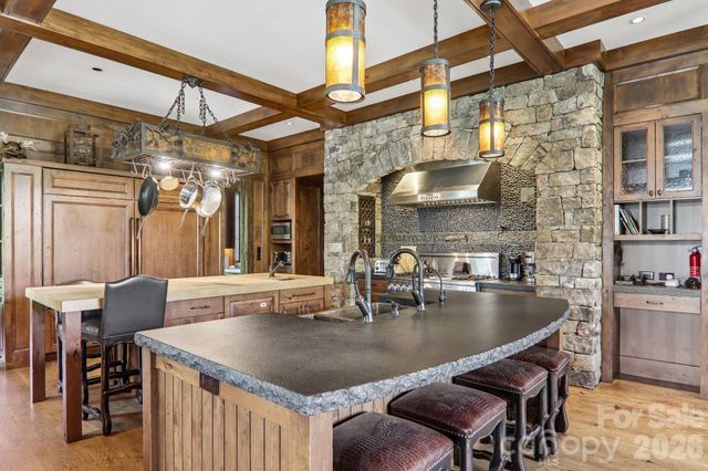 410 Lakewood Drive, Bryson City, NC 28713