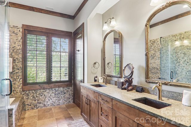 410 Lakewood Drive, Bryson City, NC 28713