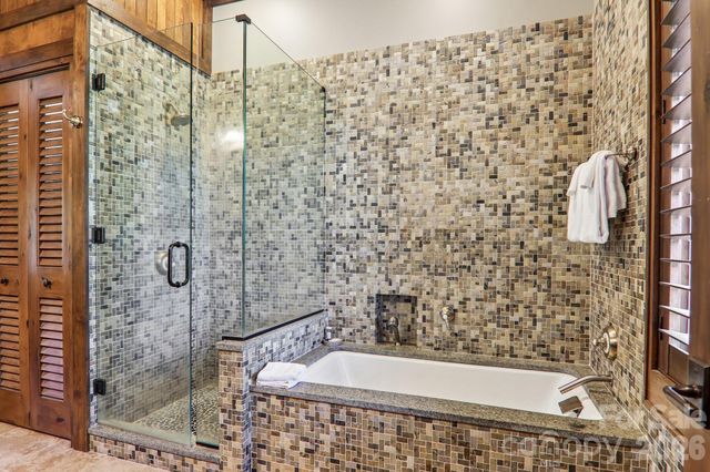 410 Lakewood Drive, Bryson City, NC 28713