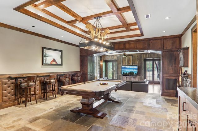 410 Lakewood Drive, Bryson City, NC 28713