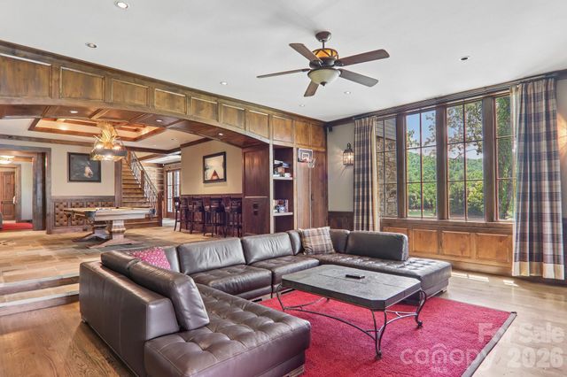 410 Lakewood Drive, Bryson City, NC 28713