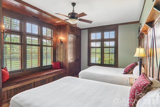 410 Lakewood Drive, Bryson City, NC 28713