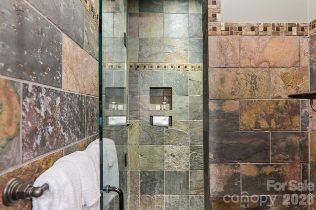410 Lakewood Drive, Bryson City, NC 28713