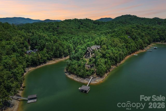 410 Lakewood Drive, Bryson City, NC 28713