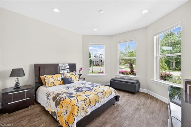 10582 Jackson Square DR, Estero, FL 33928