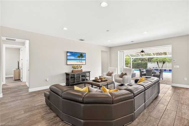 10582 Jackson Square DR, Estero, FL 33928