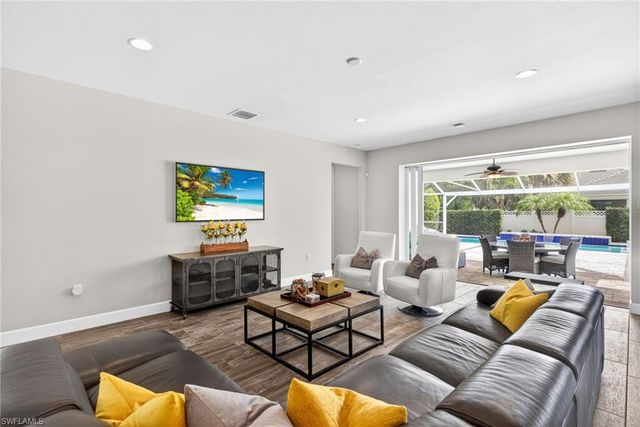 10582 Jackson Square DR, Estero, FL 33928