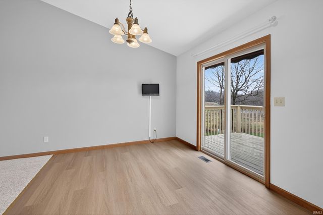 817 Katarina Court, Kendallville, IN 46755